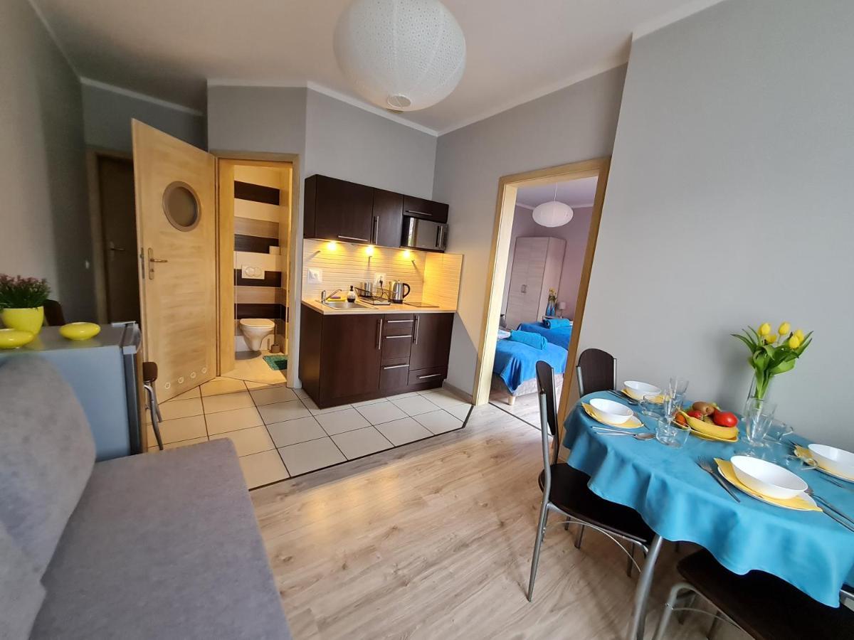 Bela - Pokoje Z Aneksami I Apartamenty コウォブジェク エクステリア 写真