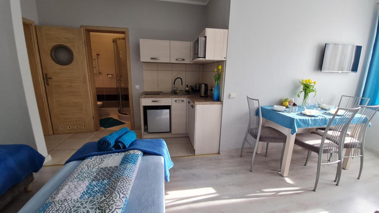 Bela - Pokoje Z Aneksami I Apartamenty コウォブジェク エクステリア 写真