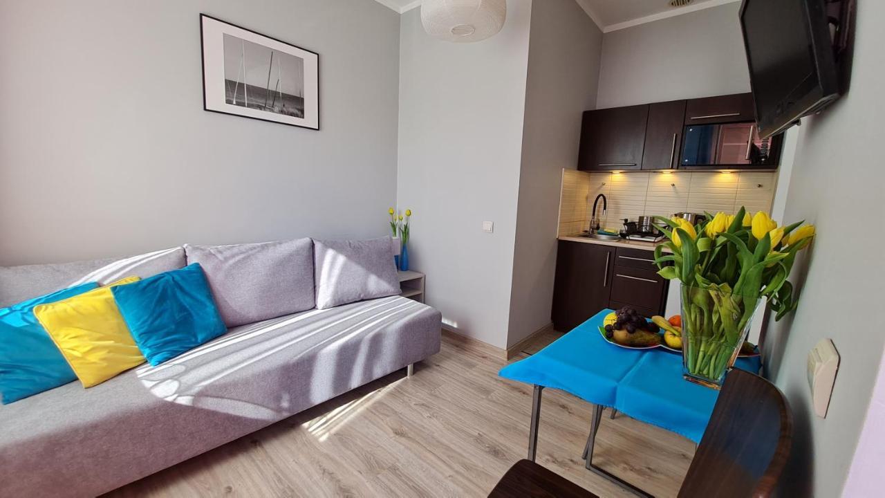 Bela - Pokoje Z Aneksami I Apartamenty コウォブジェク エクステリア 写真