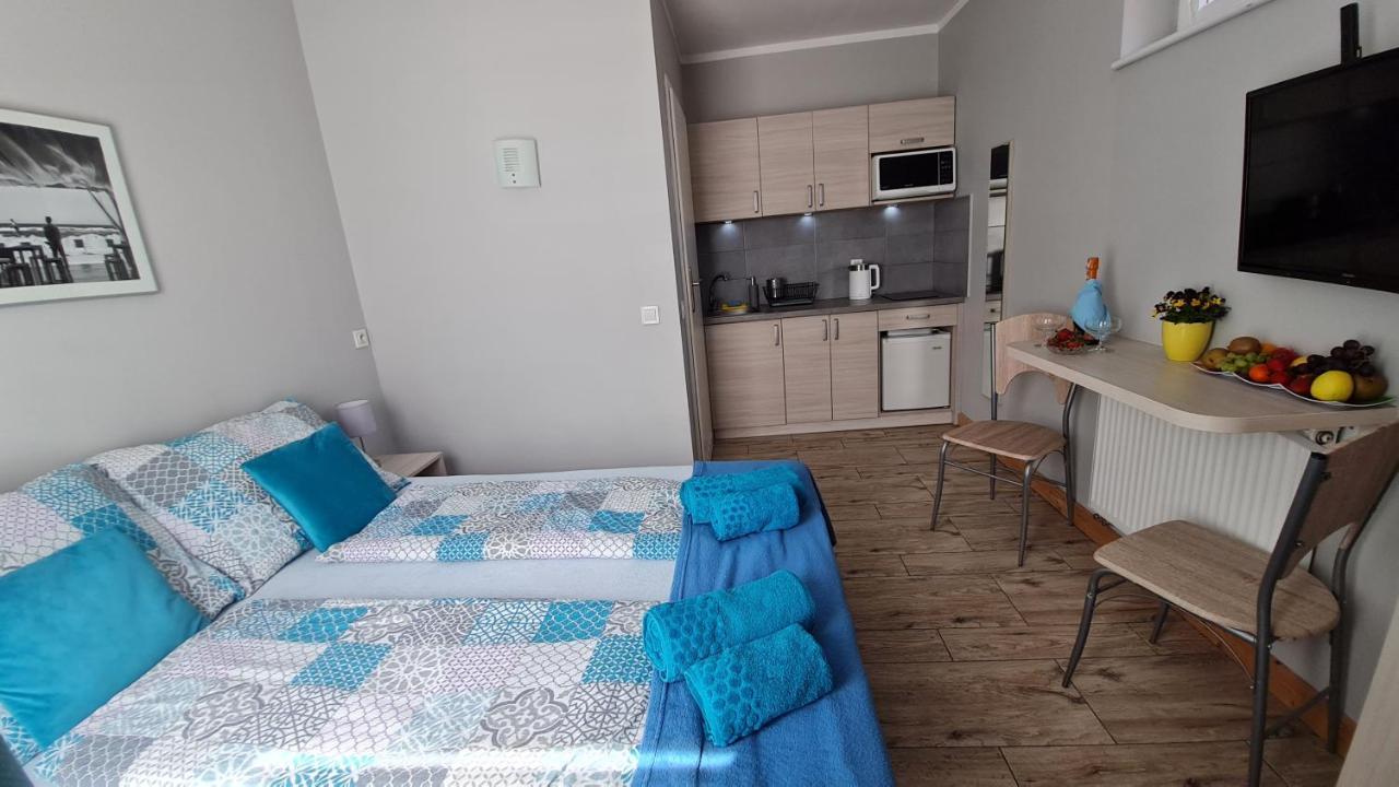 Bela - Pokoje Z Aneksami I Apartamenty コウォブジェク エクステリア 写真