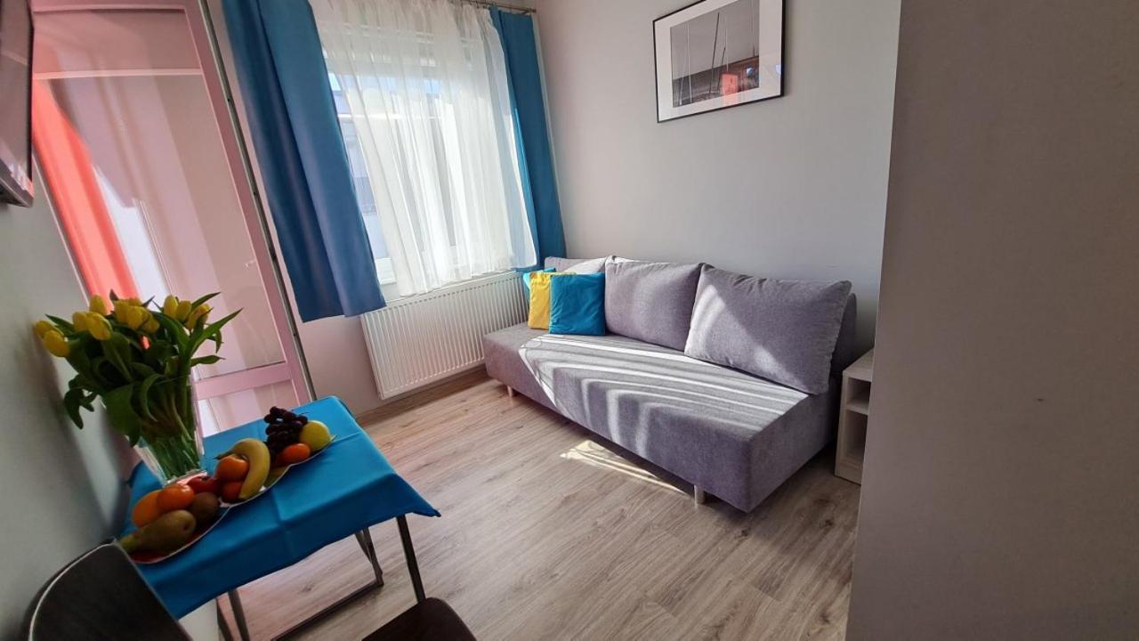Bela - Pokoje Z Aneksami I Apartamenty コウォブジェク エクステリア 写真